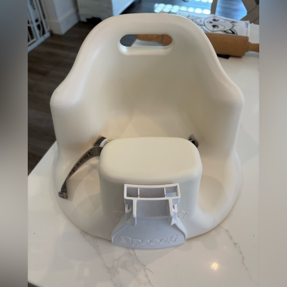 UPSEAT Baby Floor & Booster Seat with Tray - Coconut